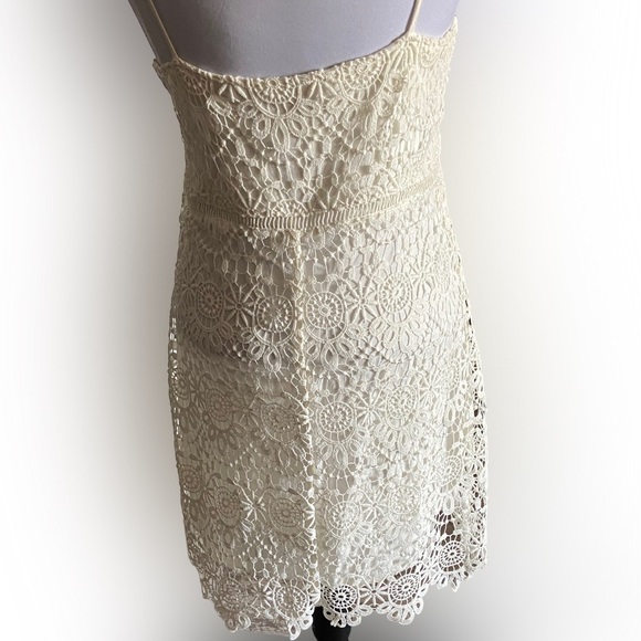 HOLLISTER LACE dress💗 - Picture 2 of 9